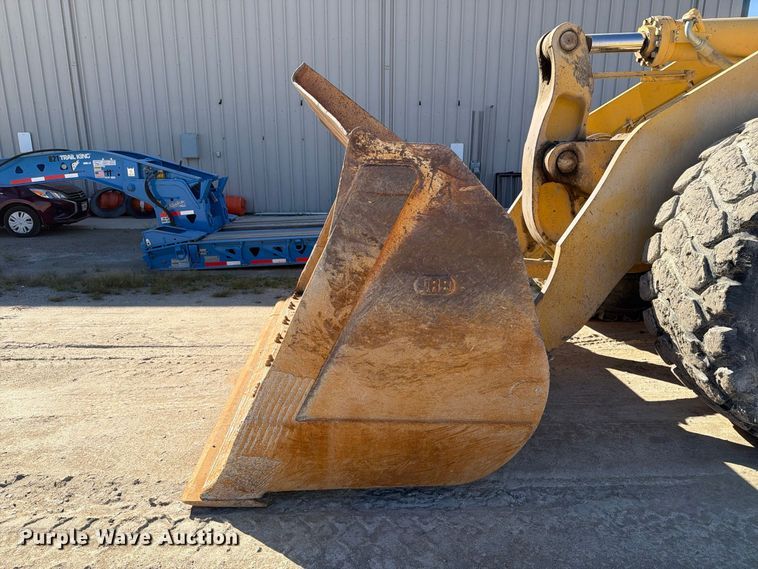 image for item EX1027 2002 Komatsu WA500-3LK wheel loader