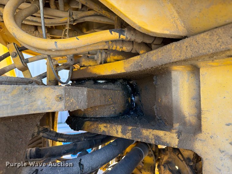 image for item EX1027 2002 Komatsu WA500-3LK wheel loader