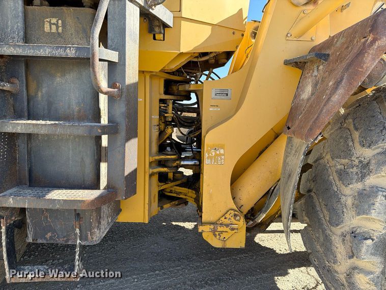 image for item EX1027 2002 Komatsu WA500-3LK wheel loader