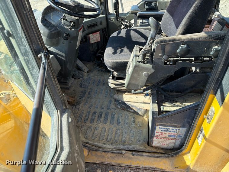 image for item EX1027 2002 Komatsu WA500-3LK wheel loader