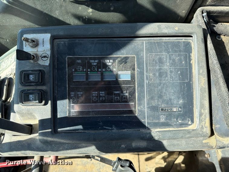 image for item EX1027 2002 Komatsu WA500-3LK wheel loader