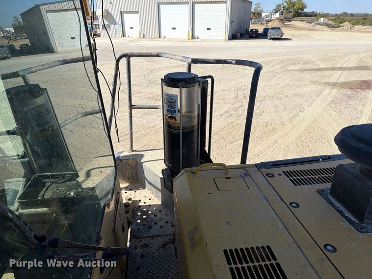 image for item EX1027 2002 Komatsu WA500-3LK wheel loader