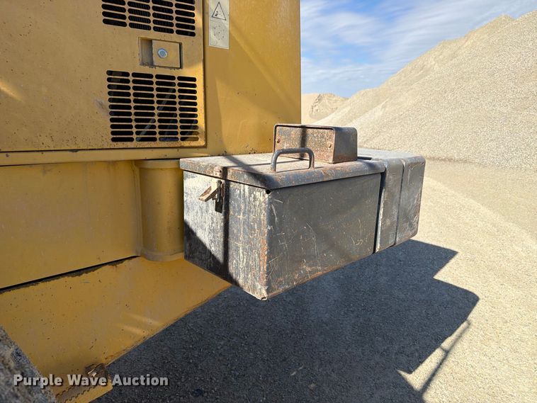 image for item EX1027 2002 Komatsu WA500-3LK wheel loader