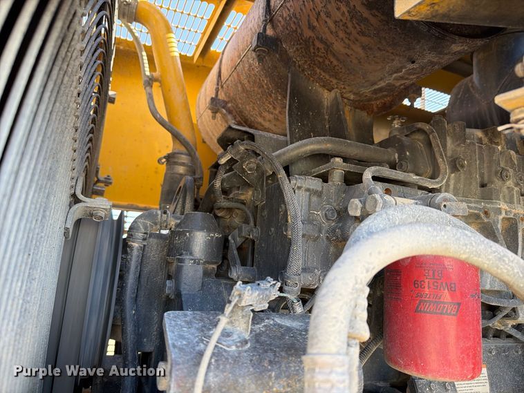 image for item EX1027 2002 Komatsu WA500-3LK wheel loader