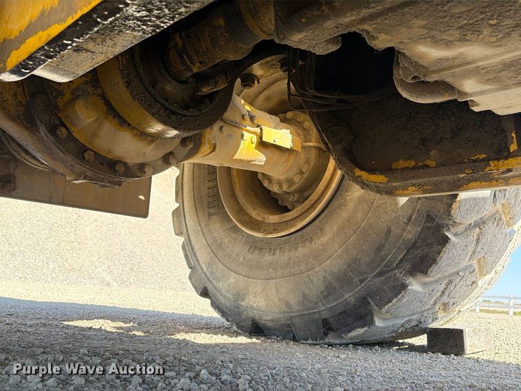 image for item EX1027 2002 Komatsu WA500-3LK wheel loader
