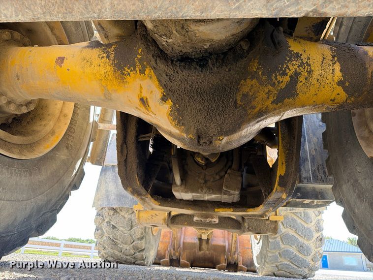 image for item EX1027 2002 Komatsu WA500-3LK wheel loader