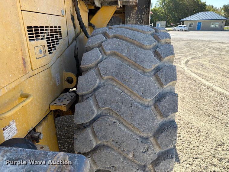 image for item EX1027 2002 Komatsu WA500-3LK wheel loader