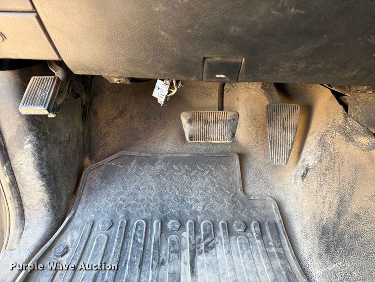 image for item EX1028 2016 RAM 5500 Crew Cab flatbed truck