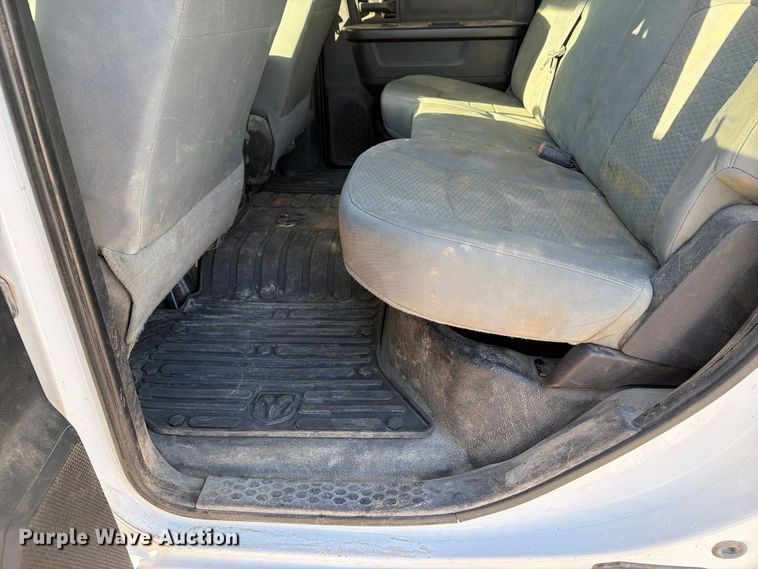 image for item EX1028 2016 RAM 5500 Crew Cab flatbed truck