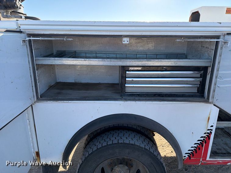 image for item EX1029 2008 Ford F550 utility / service truck