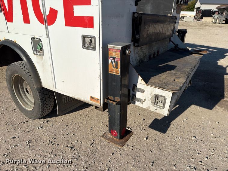 image for item EX1029 2008 Ford F550 utility / service truck