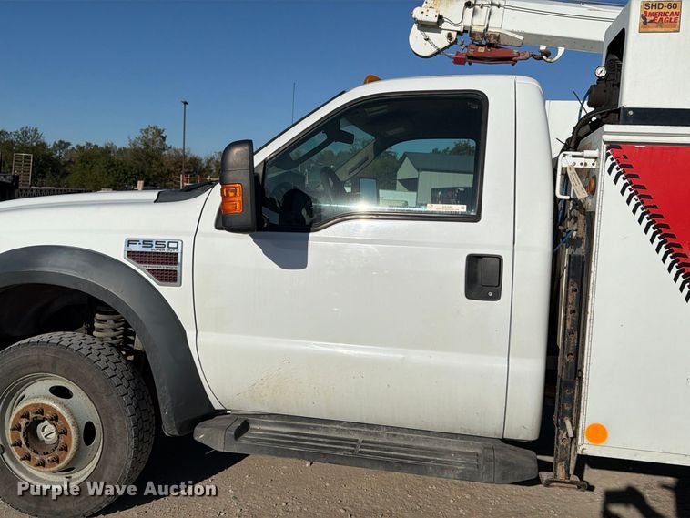 image for item EX1029 2008 Ford F550 utility / service truck