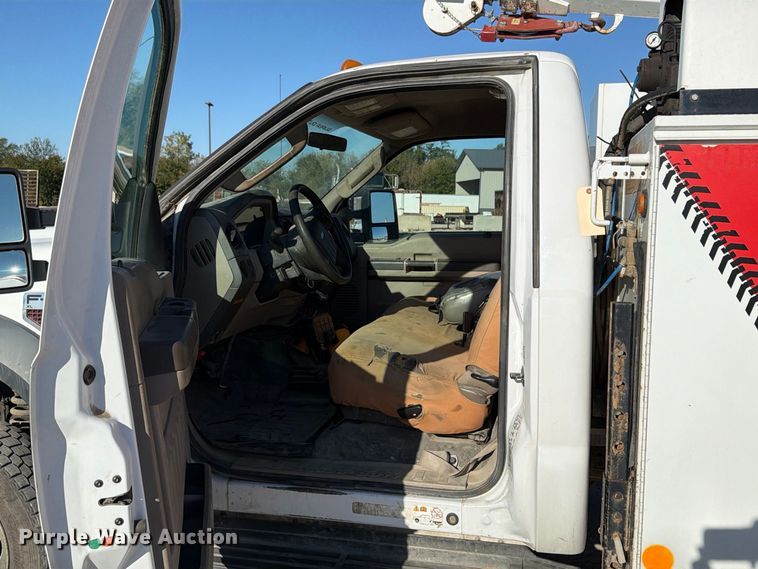 image for item EX1029 2008 Ford F550 utility / service truck