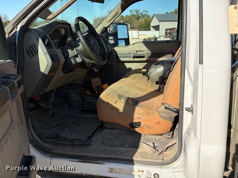 image for item EX1029 2008 Ford F550 utility / service truck
