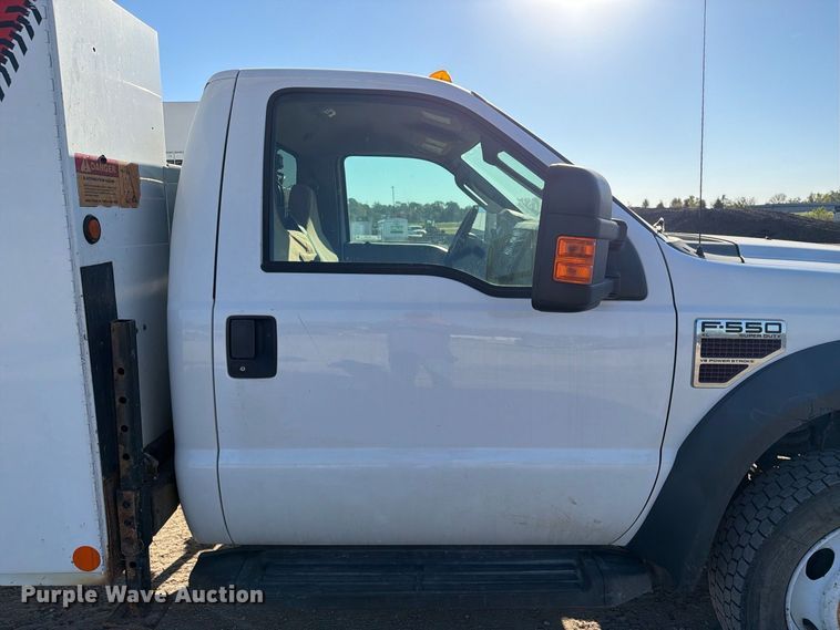 image for item EX1029 2008 Ford F550 utility / service truck