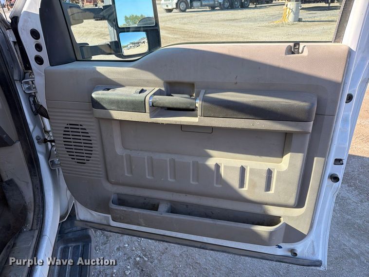 image for item EX1029 2008 Ford F550 utility / service truck