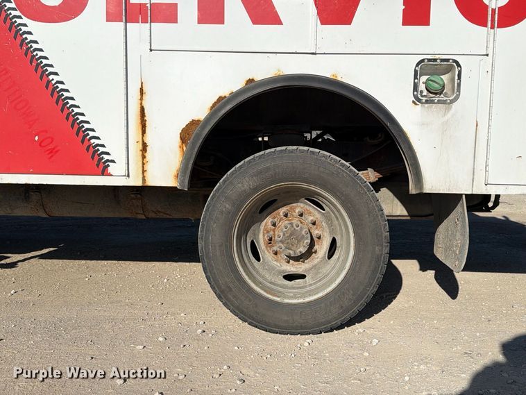 image for item EX1029 2008 Ford F550 utility / service truck