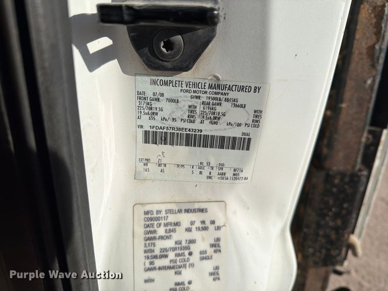 image for item EX1029 2008 Ford F550 utility / service truck