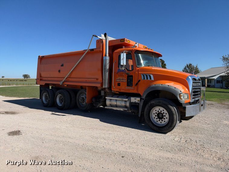 image for item EX2350 2007 Mack CTP 713 dump truck