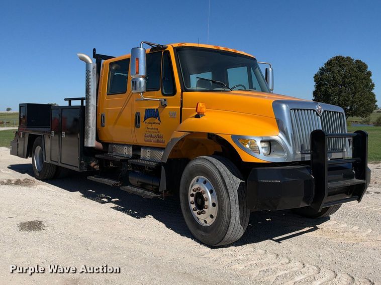 image for item EX2354 2006 International WorkStar 7400 Crew Cab flatbed truck