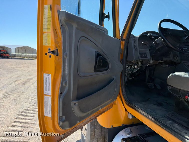 image for item EX2354 2006 International WorkStar 7400 Crew Cab flatbed truck