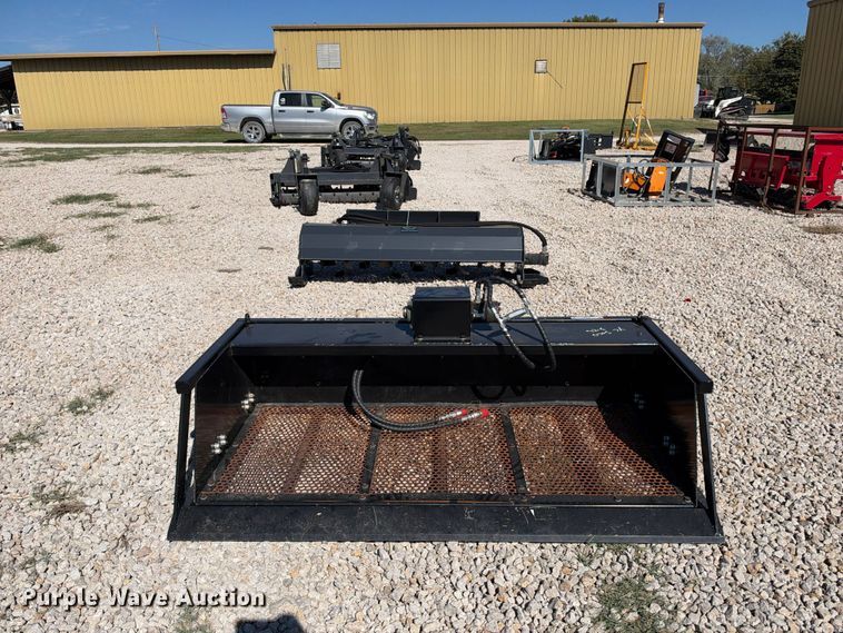 image for item EX2433 Skid steer vibrating screen bucket