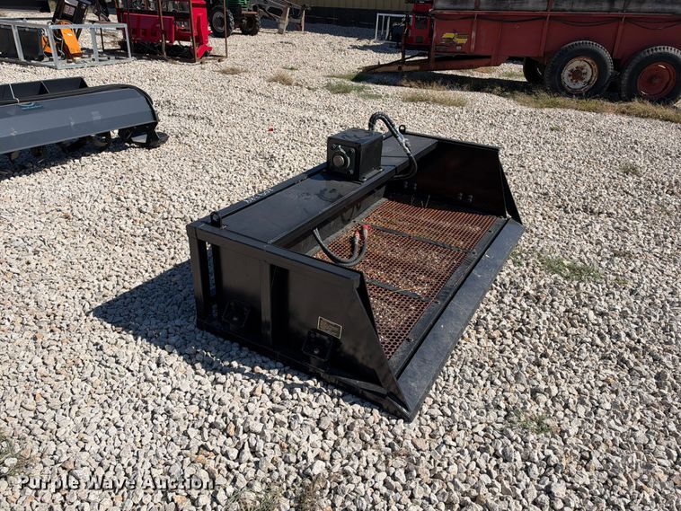 image for item EX2433 Skid steer vibrating screen bucket
