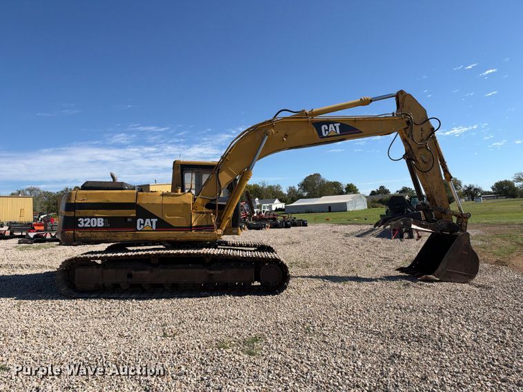 image for item EX2435 1995 Caterpillar 320BL excavator