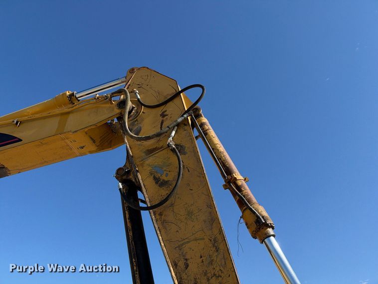 image for item EX2435 1995 Caterpillar 320BL excavator