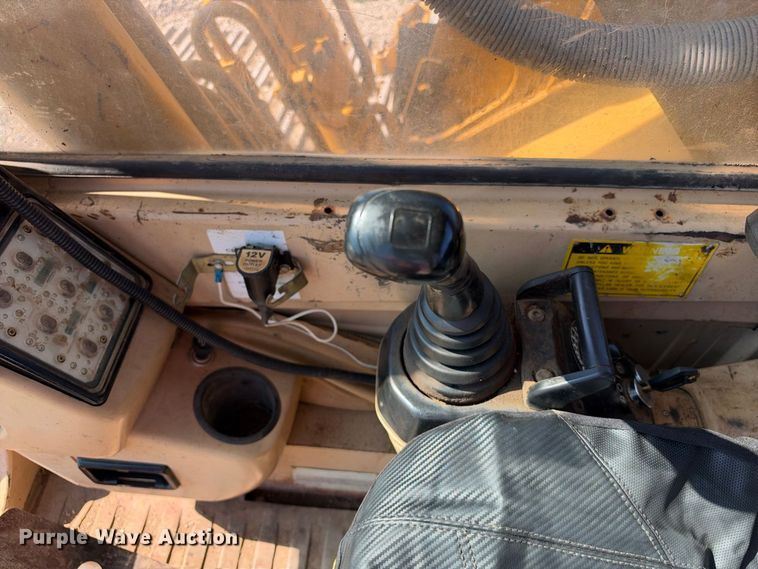 image for item EX2435 1995 Caterpillar 320BL excavator