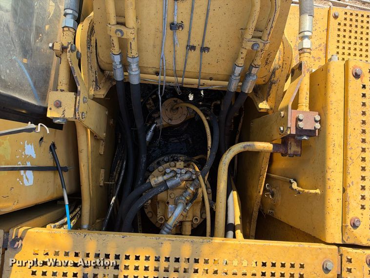 image for item EX2435 1995 Caterpillar 320BL excavator
