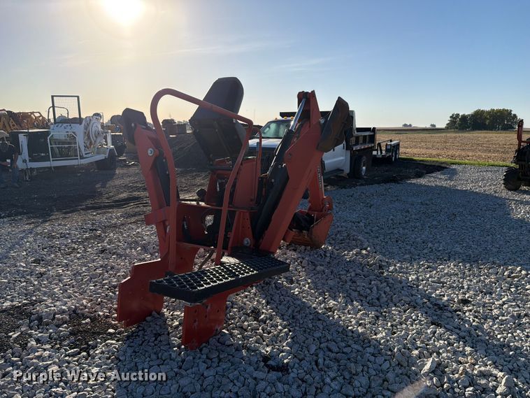 image for item EX4634 2017 Ditch Witch BH120 backhoe attachment