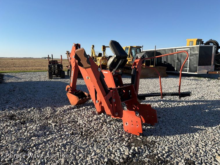 image for item EX4634 2017 Ditch Witch BH120 backhoe attachment