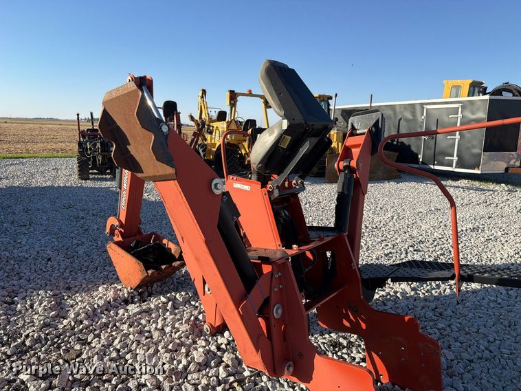 image for item EX4634 2017 Ditch Witch BH120 backhoe attachment