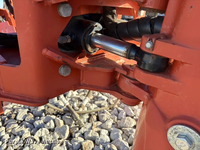 image for item EX4634 2017 Ditch Witch BH120 backhoe attachment