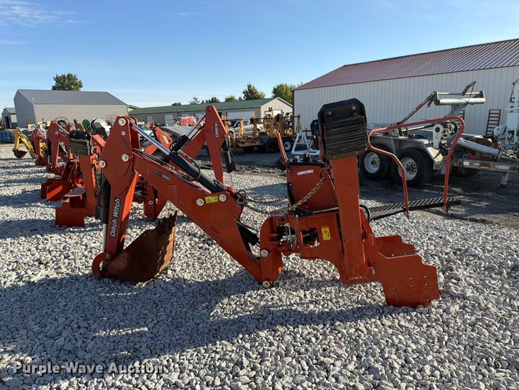 image for item EX4636 2018 Ditch Witch BH120 backhoe attachment