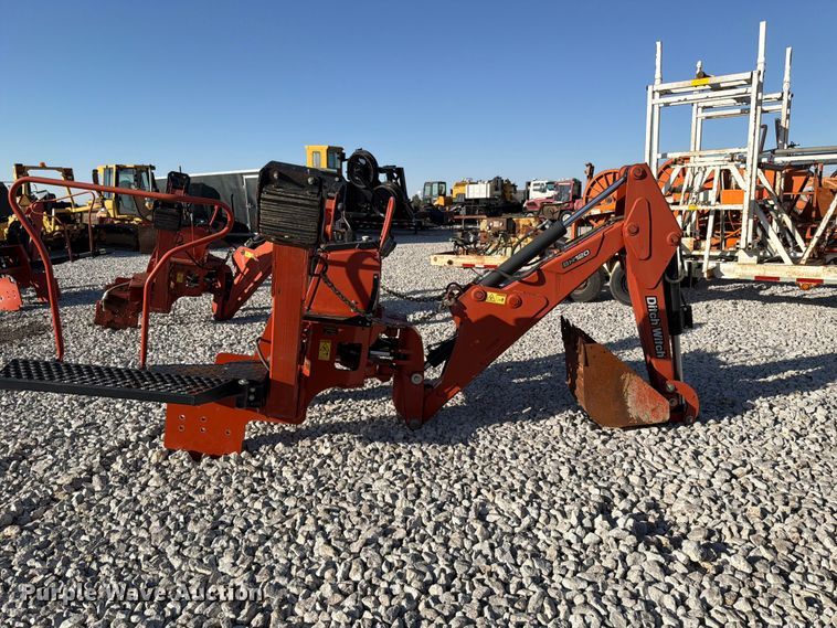 image for item EX4636 2018 Ditch Witch BH120 backhoe attachment