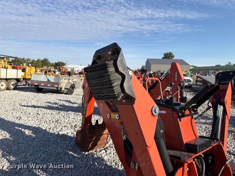 image for item EX4636 2018 Ditch Witch BH120 backhoe attachment
