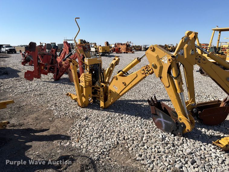 image for item EX4647 2006 Vermeer B930A backhoe attachment