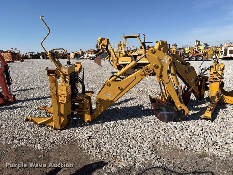 image for item EX4647 2006 Vermeer B930A backhoe attachment