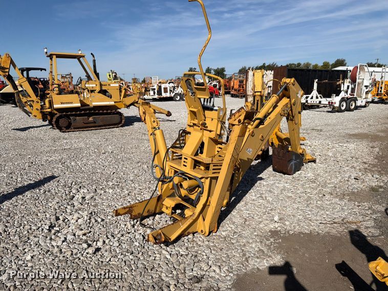 image for item EX4647 2006 Vermeer B930A backhoe attachment