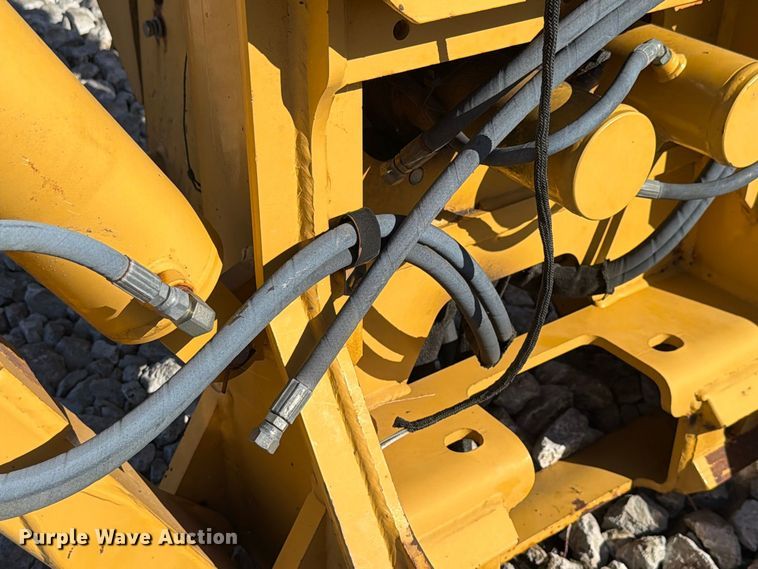 image for item EX4647 2006 Vermeer B930A backhoe attachment