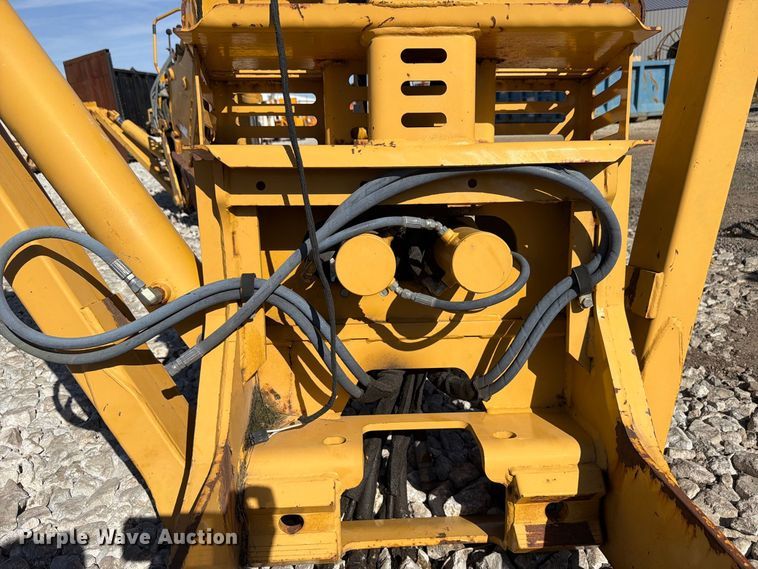 image for item EX4647 2006 Vermeer B930A backhoe attachment