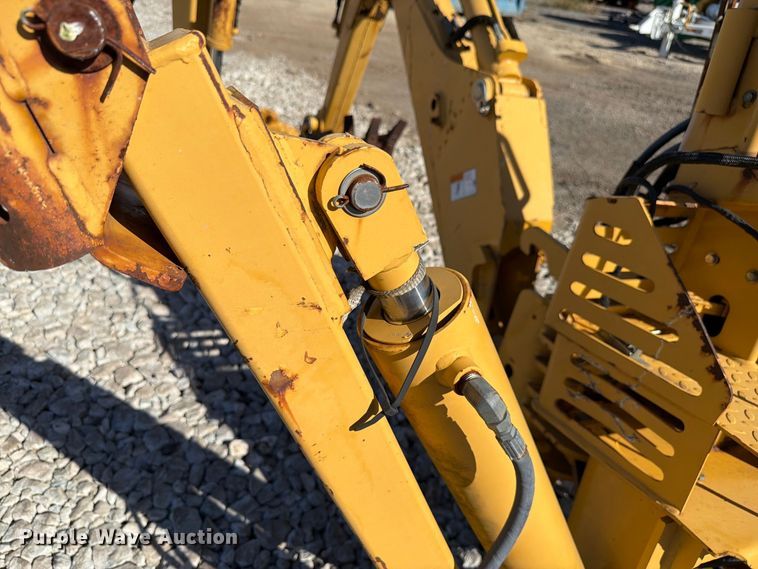 image for item EX4647 2006 Vermeer B930A backhoe attachment