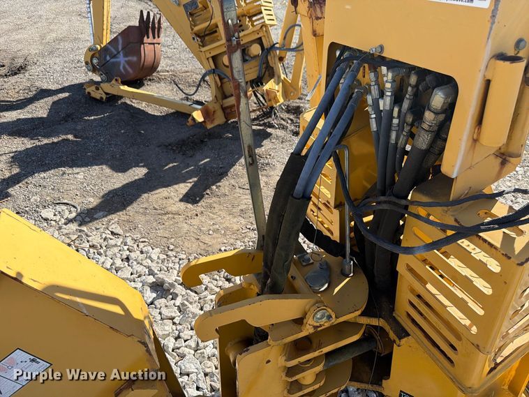 image for item EX4647 2006 Vermeer B930A backhoe attachment