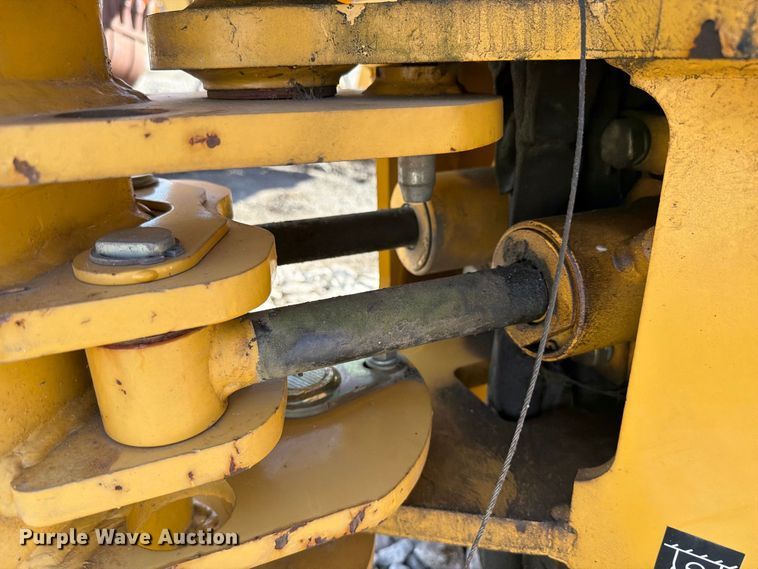 image for item EX4647 2006 Vermeer B930A backhoe attachment