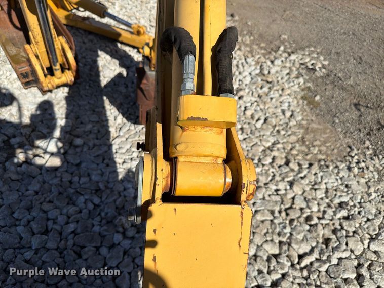 image for item EX4647 2006 Vermeer B930A backhoe attachment
