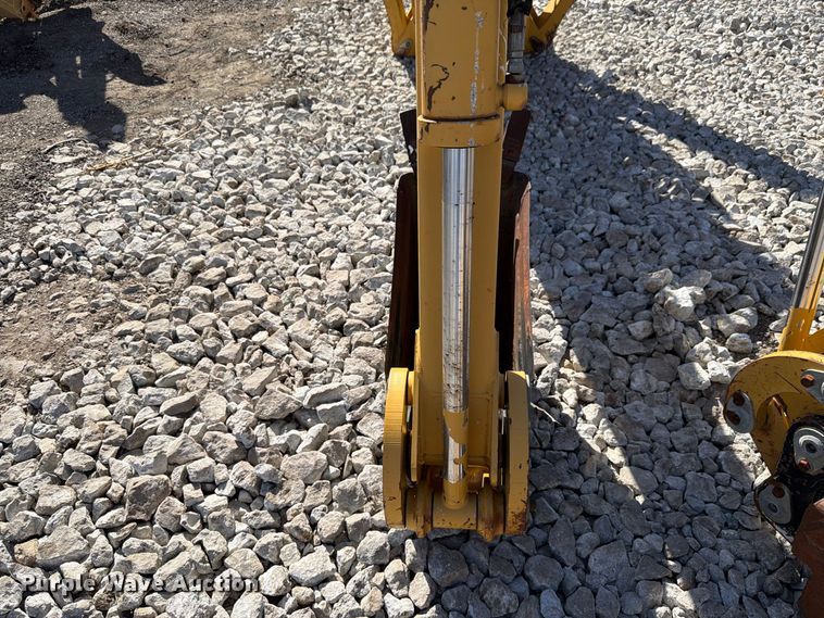 image for item EX4647 2006 Vermeer B930A backhoe attachment