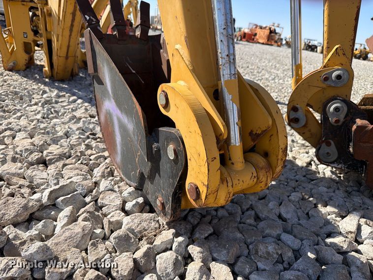 image for item EX4647 2006 Vermeer B930A backhoe attachment