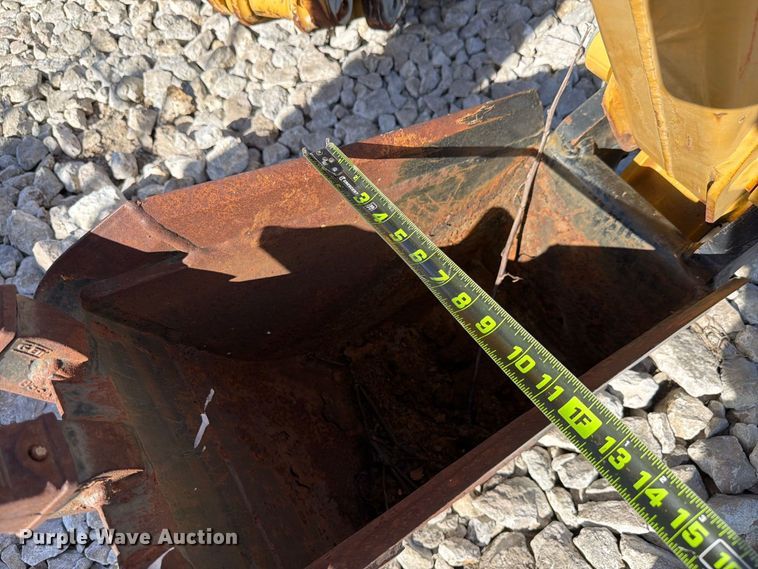 image for item EX4647 2006 Vermeer B930A backhoe attachment